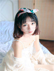 紫色丝袜人妖被调教榨精